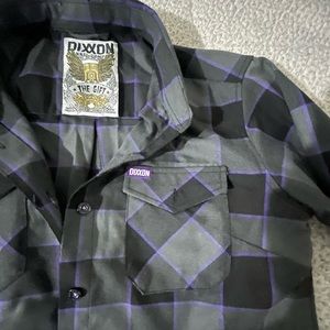 Dixxon flannel.  Large